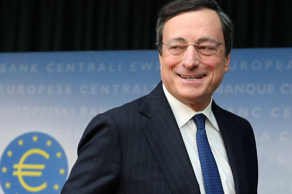 Chi è Mario Draghi, l'uomo che deve raddrizzare la politica italiana
