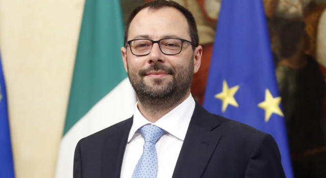 Chi è Stefano Patuanelli, il Ministro delle Politiche Agricole del Governo Draghi