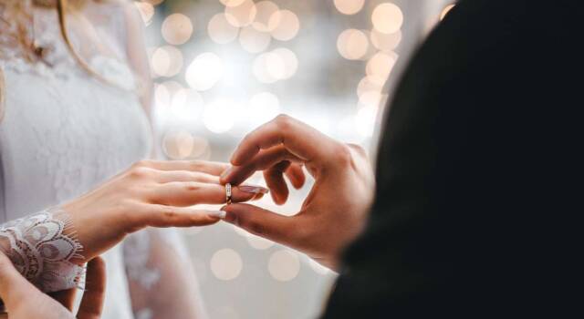 Matrimonio: quanto costa sposarsi e i consigli per risparmiare